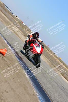 media/Mar-07-2022-Fun Track Dayz (Mon) [[9cc4a7dca7]]/Novice Group/145pm (Grapevine)/